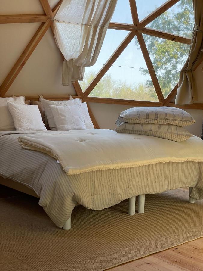 Dome Insolite Lichen Jacuzzi Et Petits-Dejeuners Inclus Gondrin Luaran gambar