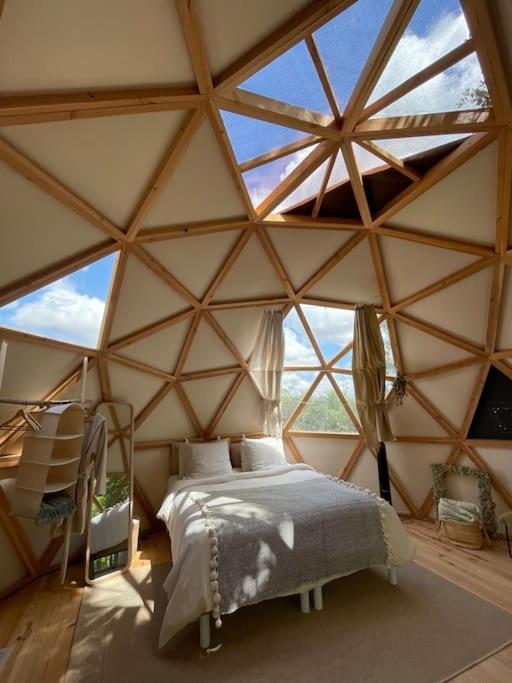 Dome Insolite Lichen Jacuzzi Et Petits-Dejeuners Inclus Gondrin Luaran gambar
